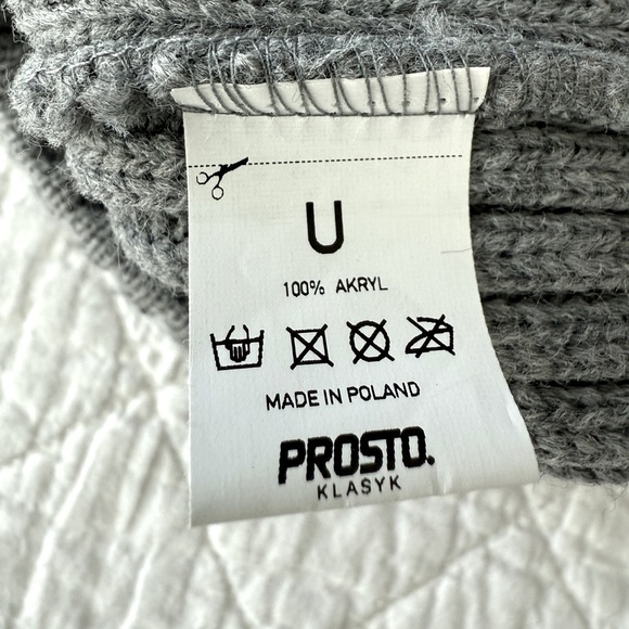 Popular Polish Brand PROSTO - Gray Knit Beanie - Picture 5 of 6